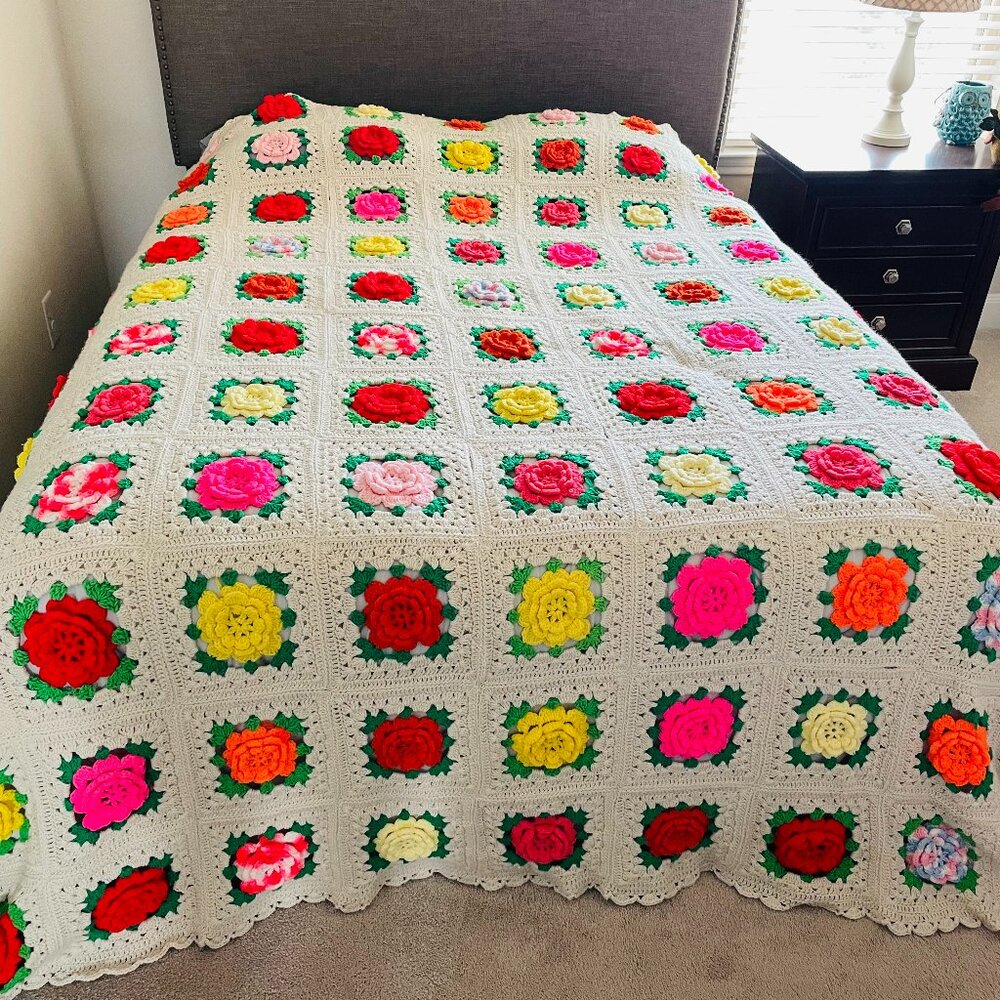 Vintage Handmade The Granny 3D Colorful Roses Square Crochet Blanket Queen Size